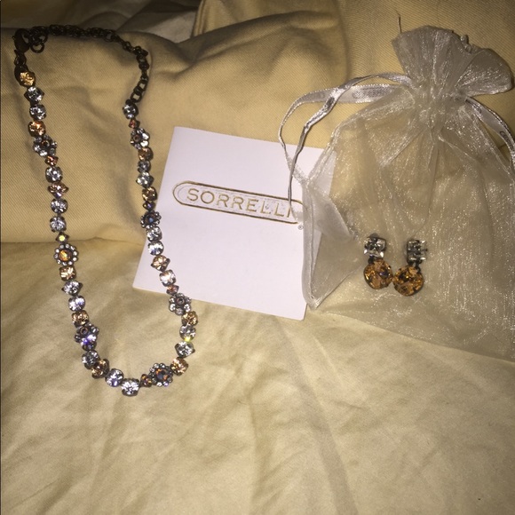 SOLD Sorrelli Set. Necklace & Earrings. Like New. - Picture 3 of 3